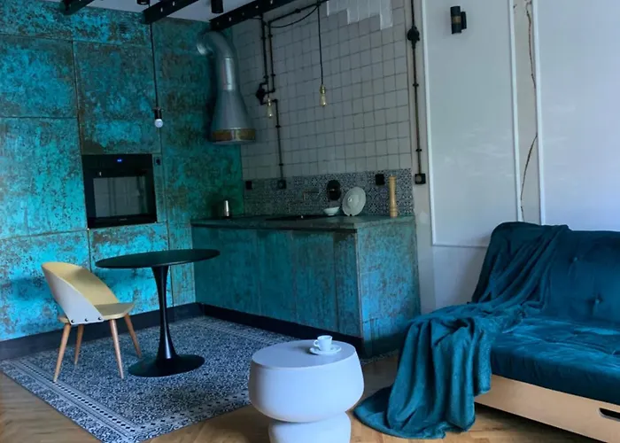 Design Free Parking And Wi Fi