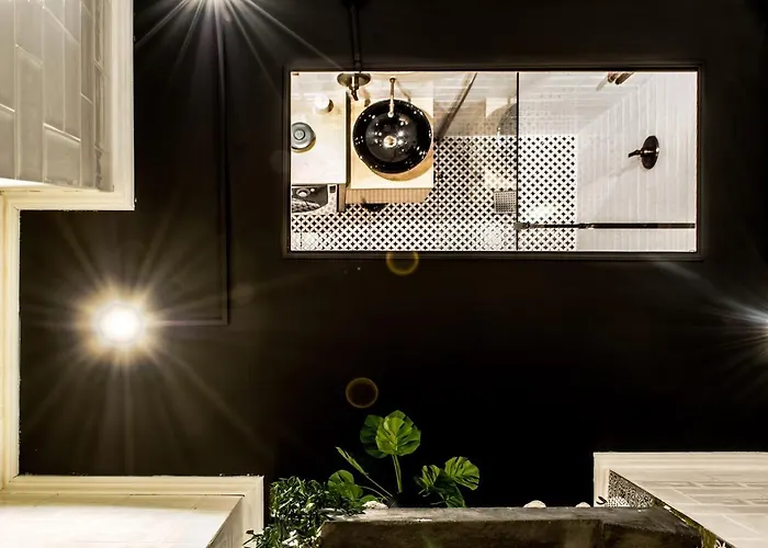 Design Free Parking And Wi Fi *